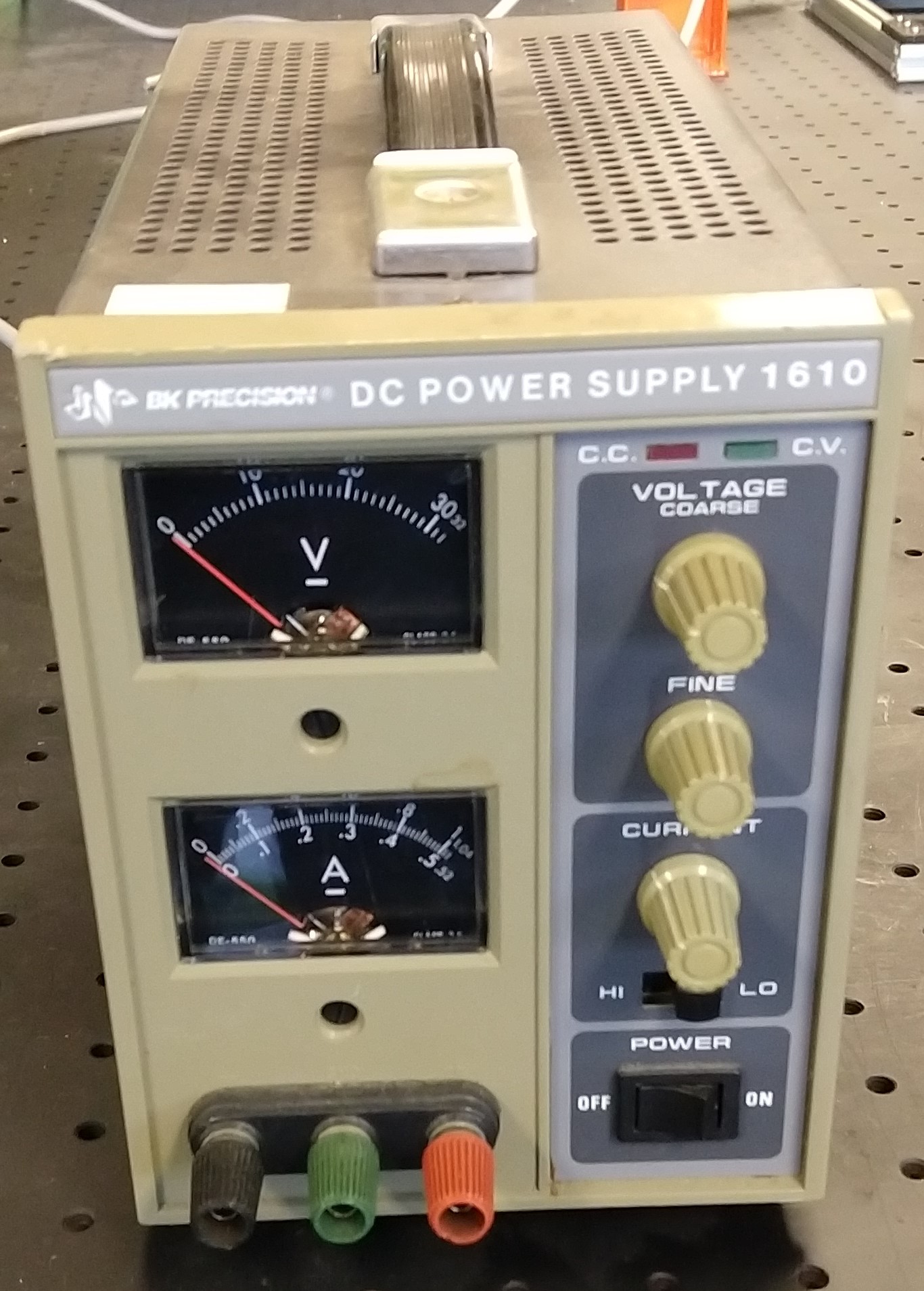 DC Power Supply 1610